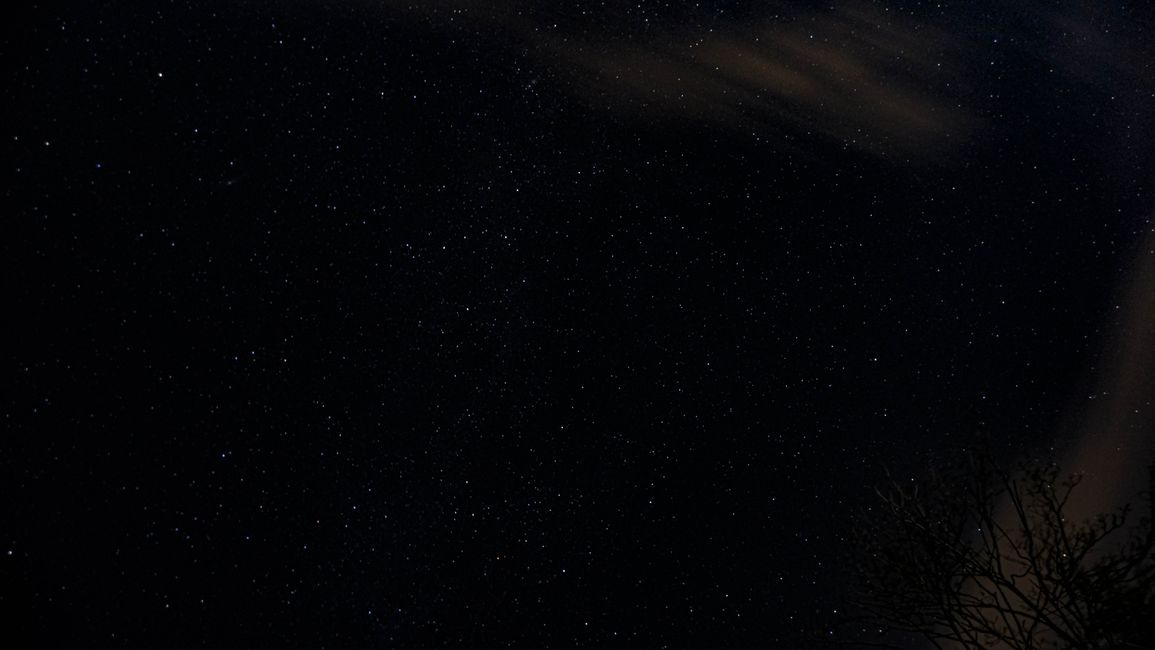 科学家建议从月球尘土中寻找外星文明痕迹而非只关注无线电